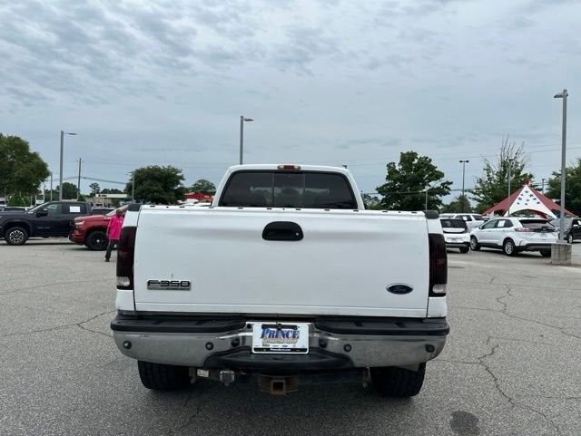 2005 Ford Super Duty F-350 SRW XL