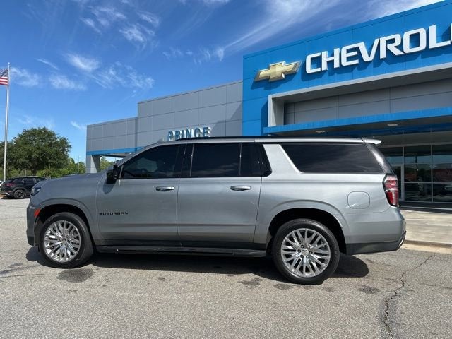 2023 Chevrolet Suburban RST