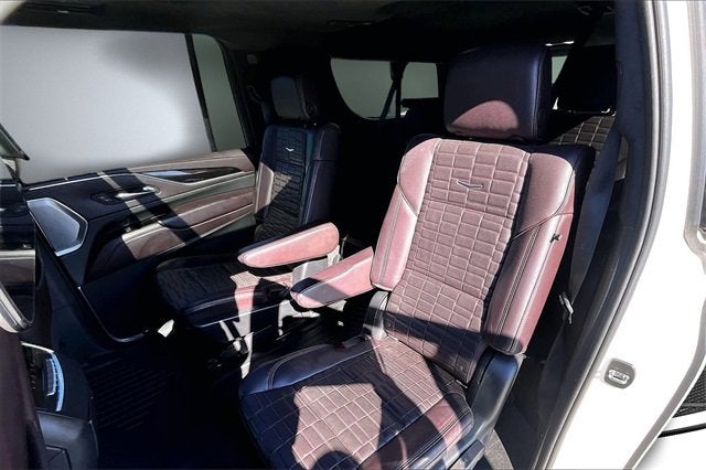 2022 Cadillac Escalade ESV Sport Platinum