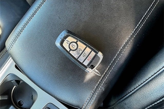 2024 Ford Edge Titanium