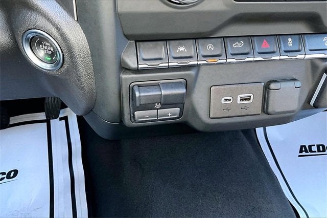 2024 Chevrolet Silverado 1500 Custom Trail Boss