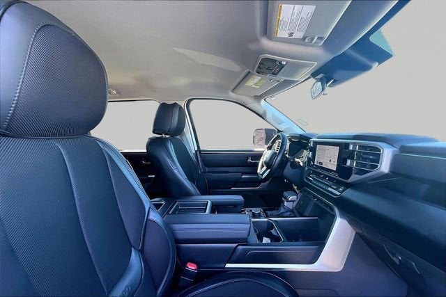 2022 Toyota Tundra 4WD SR5