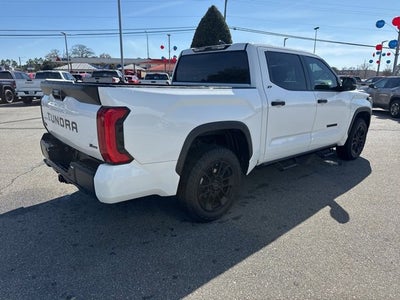 2022 Toyota Tundra 4WD SR5
