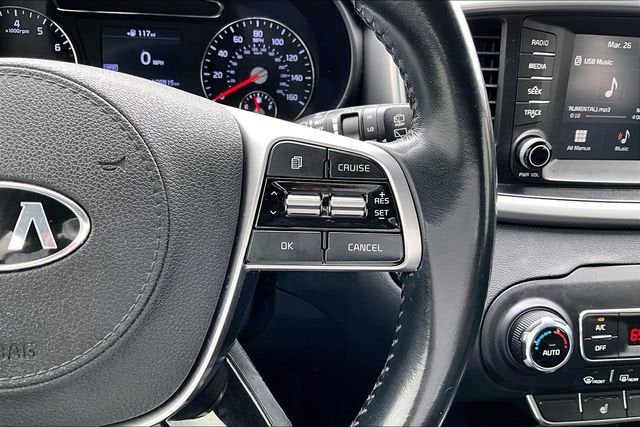 2020 Kia Sorento S V6