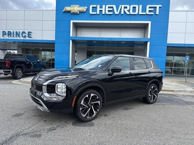 2024 Mitsubishi Outlander SE