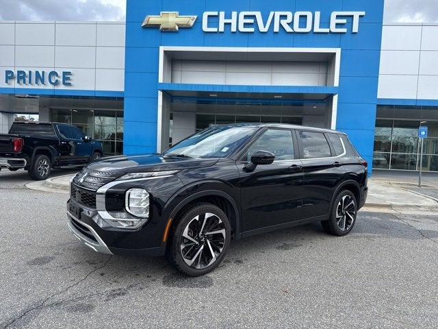 2024 Mitsubishi Outlander SE