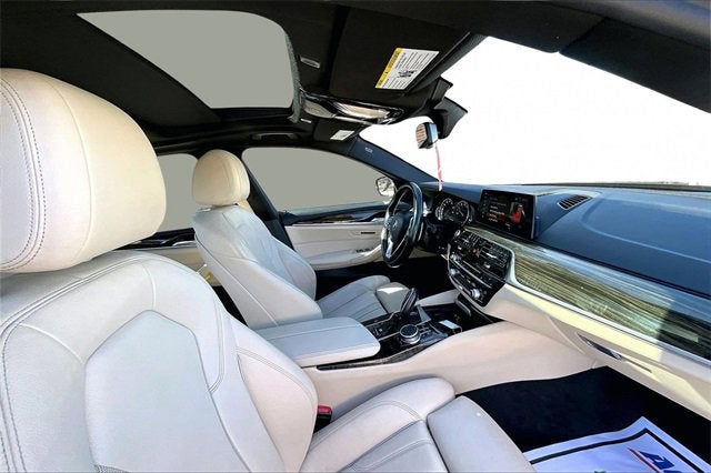2018 BMW 5 Series 530i