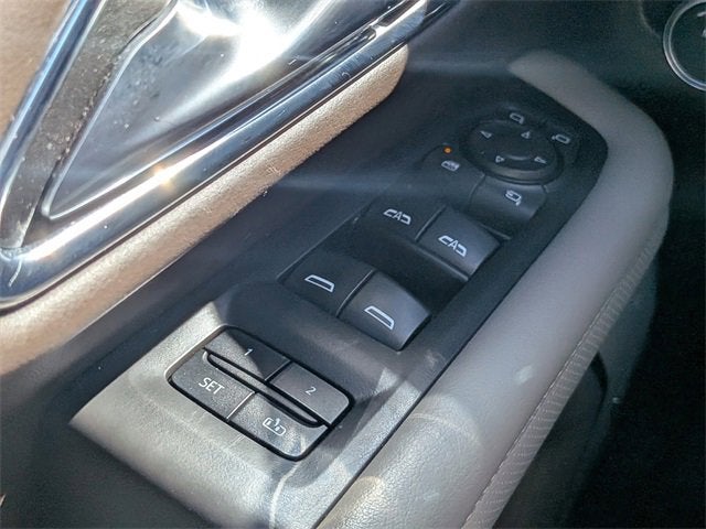 2022 GMC Yukon XL SLT