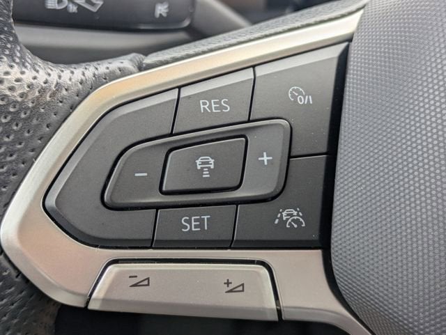 2022 Volkswagen Atlas 3.6L V6 SEL Premium R-Line