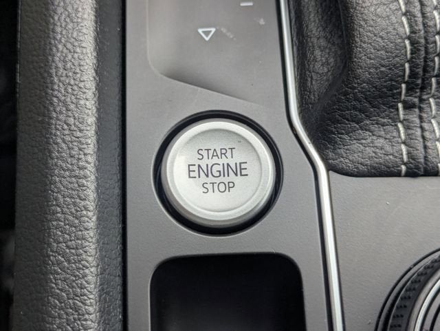 2022 Volkswagen Atlas 3.6L V6 SEL Premium R-Line