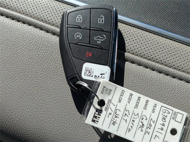 2022 GMC Sierra 1500 SLT