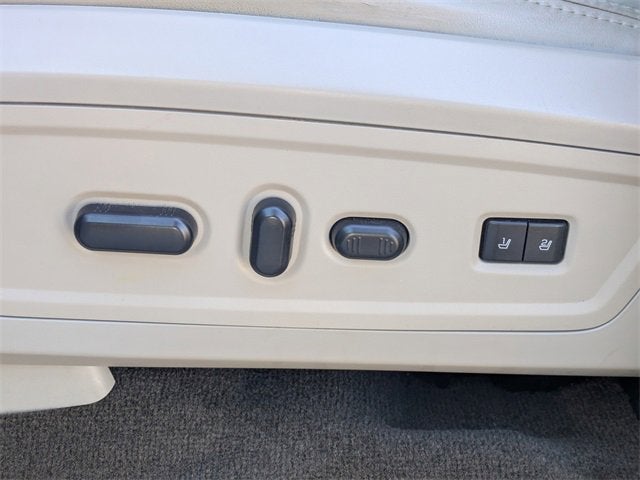 2015 Lincoln Navigator 2WD 4dr