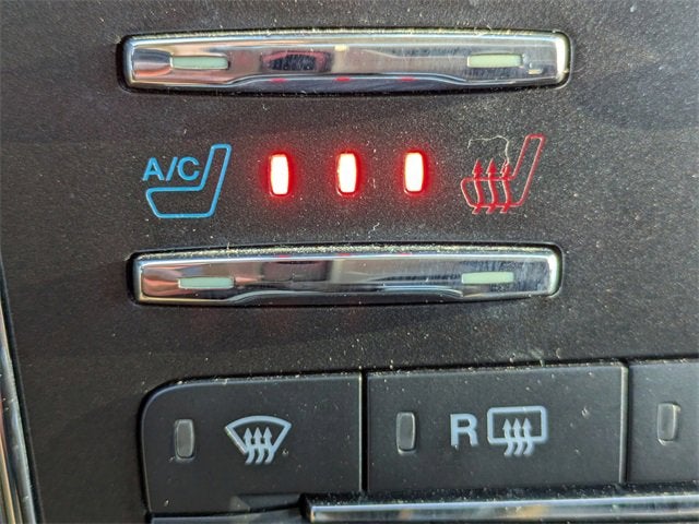 2015 Lincoln Navigator 2WD 4dr