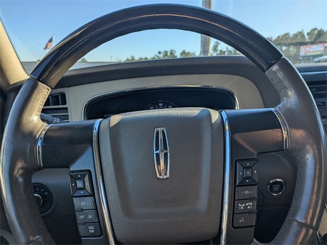 2015 Lincoln Navigator 2WD 4dr