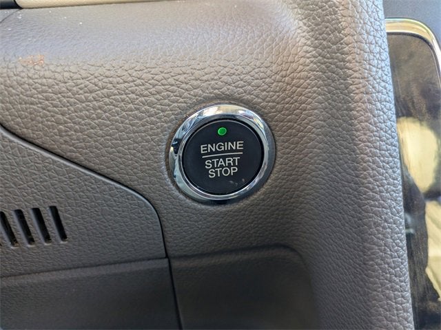 2015 Lincoln Navigator 2WD 4dr