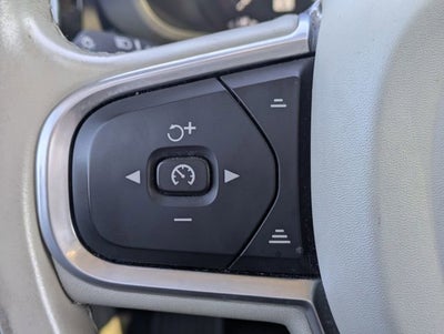 2018 Volvo XC60 Momentum