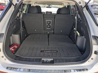 2022 Mitsubishi Outlander ES