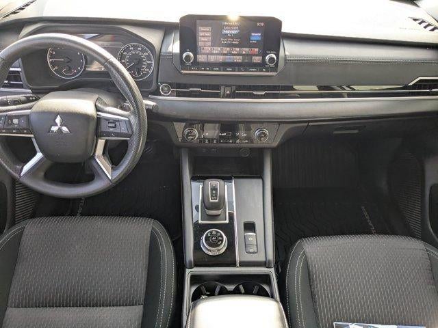 2022 Mitsubishi Outlander ES