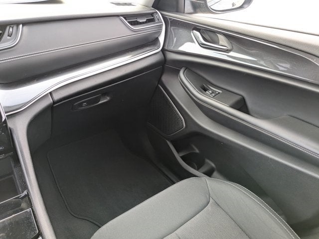 2021 Jeep Grand Cherokee L Laredo