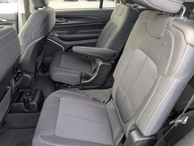 2021 Jeep Grand Cherokee L Laredo