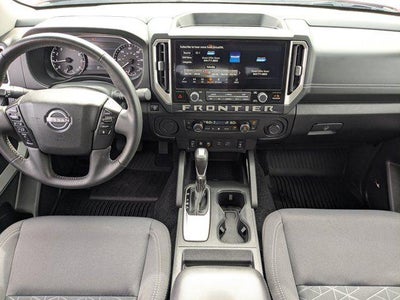 2025 Nissan Frontier SV