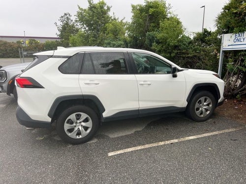 2023 Toyota RAV4 LE