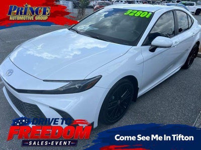2025 Toyota Camry SE