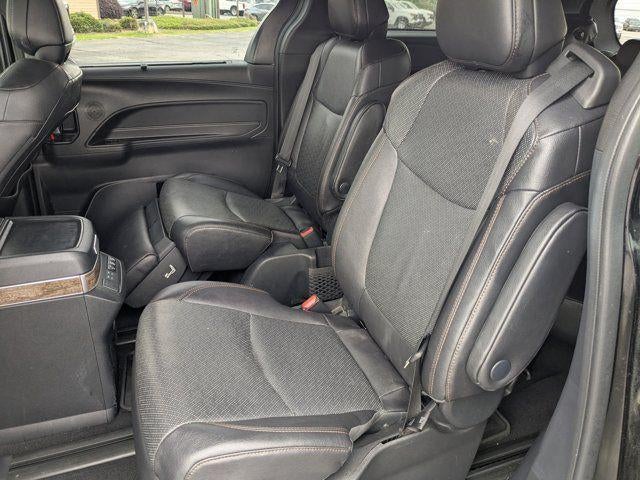 2025 Toyota Sienna Platinum 7 Passenger