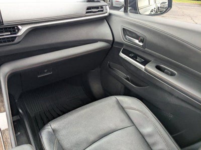 2025 Toyota Sienna Platinum 7 Passenger