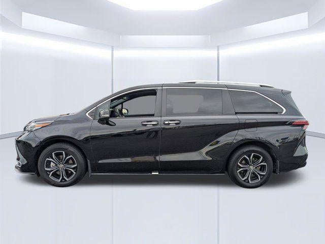 2025 Toyota Sienna Platinum 7 Passenger