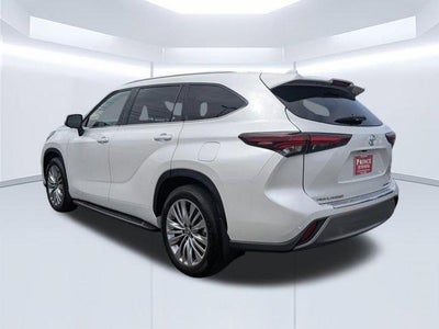 2024 Toyota Highlander Platinum