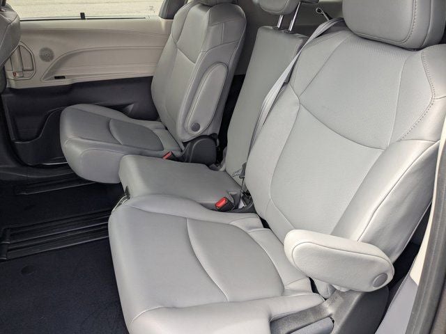 2024 Toyota Sienna XLE 8 Passenger