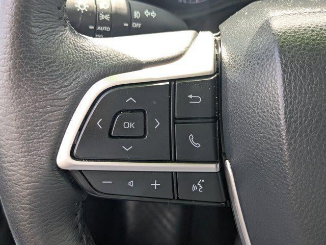 2024 Toyota Sienna XLE 8 Passenger