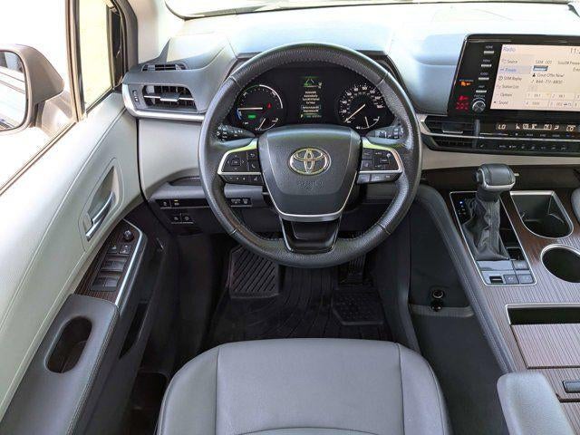 2024 Toyota Sienna XLE 8 Passenger