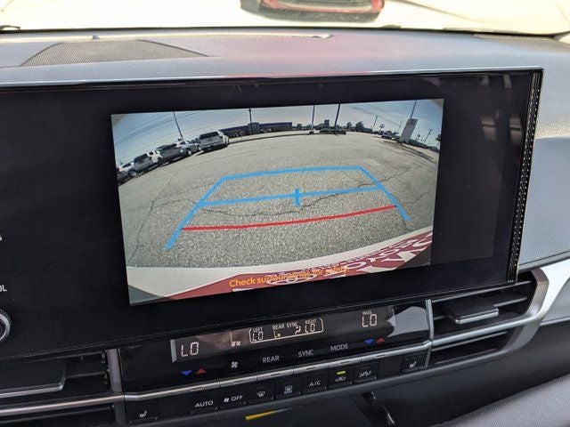 2025 Toyota Sienna XLE 8 Passenger