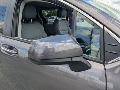 2024 Toyota Sienna XLE 8 Passenger