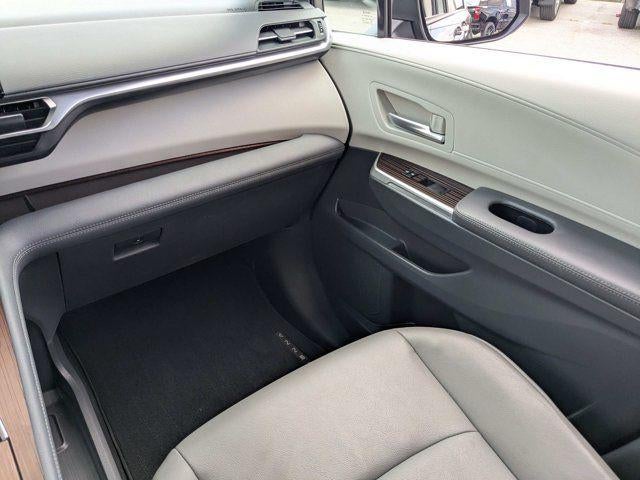 2024 Toyota Sienna XLE 8 Passenger