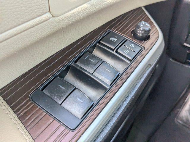 2024 Toyota Sienna XLE 8 Passenger