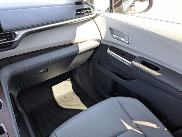 2023 Toyota Sienna XLE 7 Passenger