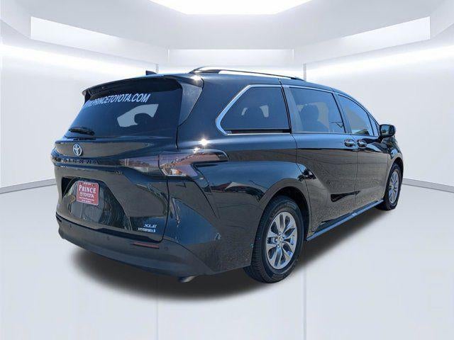 2023 Toyota Sienna XLE 7 Passenger
