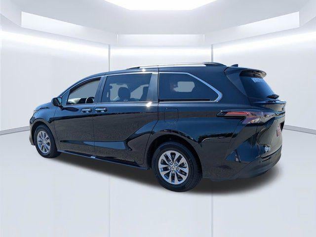 2023 Toyota Sienna XLE 7 Passenger