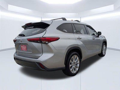 2022 Toyota Highlander Limited