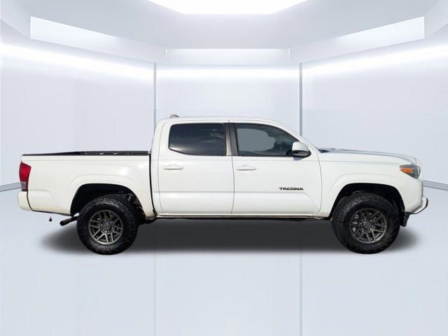 2017 Toyota Tacoma SR