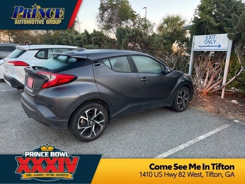 2022 Toyota C-HR XLE