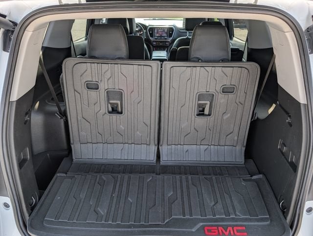 2021 GMC Acadia AT4