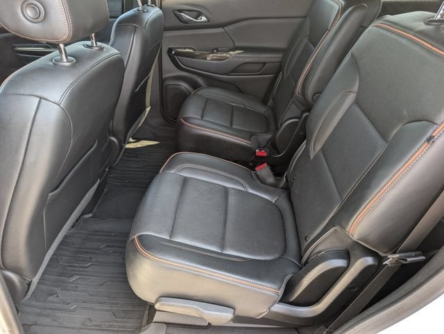2021 GMC Acadia AT4