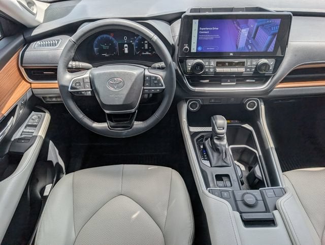 2026 Toyota Grand Highlander LE