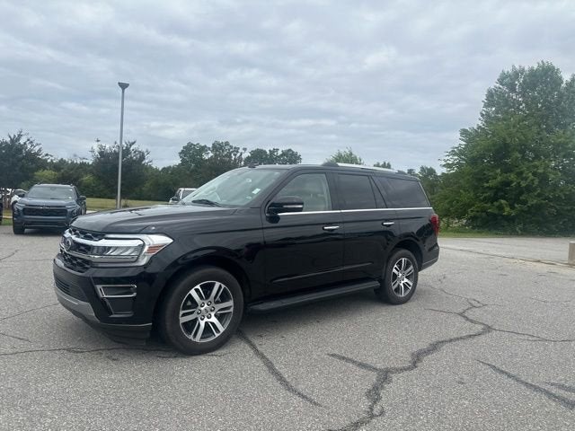2024 Ford Expedition Limited's photo
