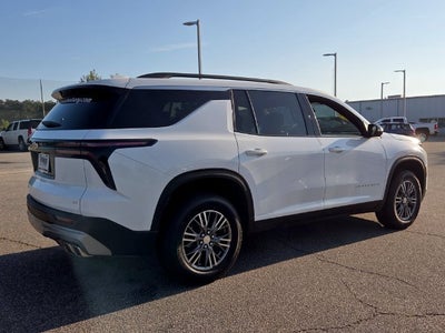 2024 Chevrolet Traverse LT