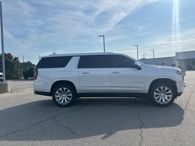 2023 Chevrolet Suburban Premier